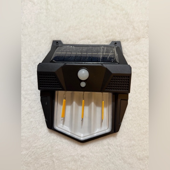 Solar Sensor Light with LED 3 Modes - Picture 2 of 8